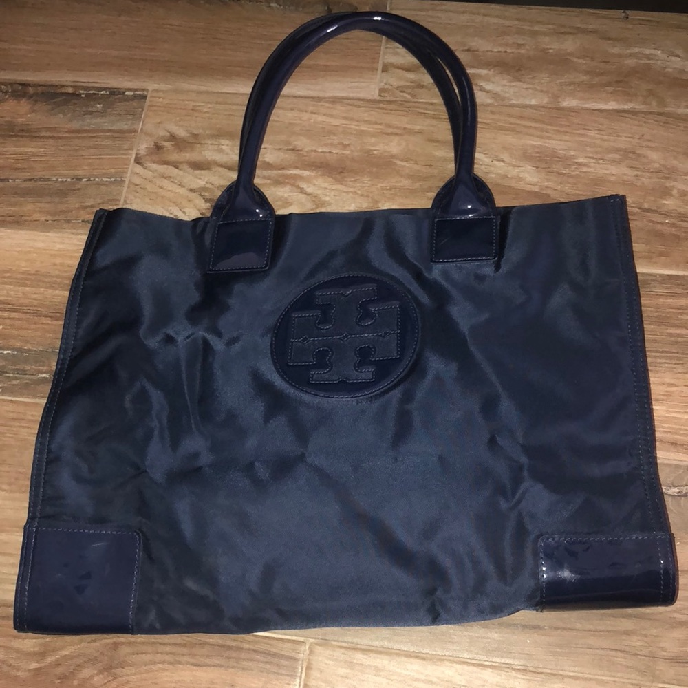 Tory Burch Ella Tote!!